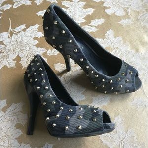 Cameo spiked heels